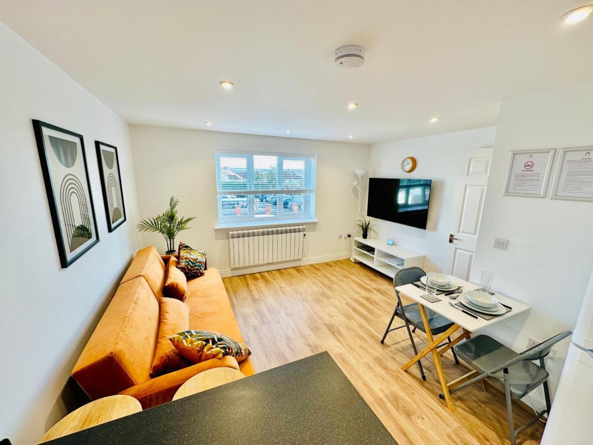 Appartamento Private Parking Stylish Great Location Guildford Esterno foto