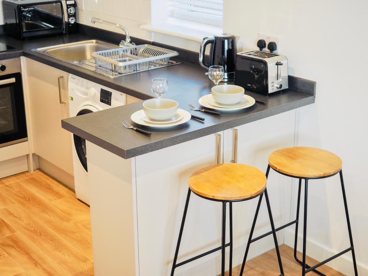 Appartamento Private Parking Stylish Great Location Guildford Esterno foto