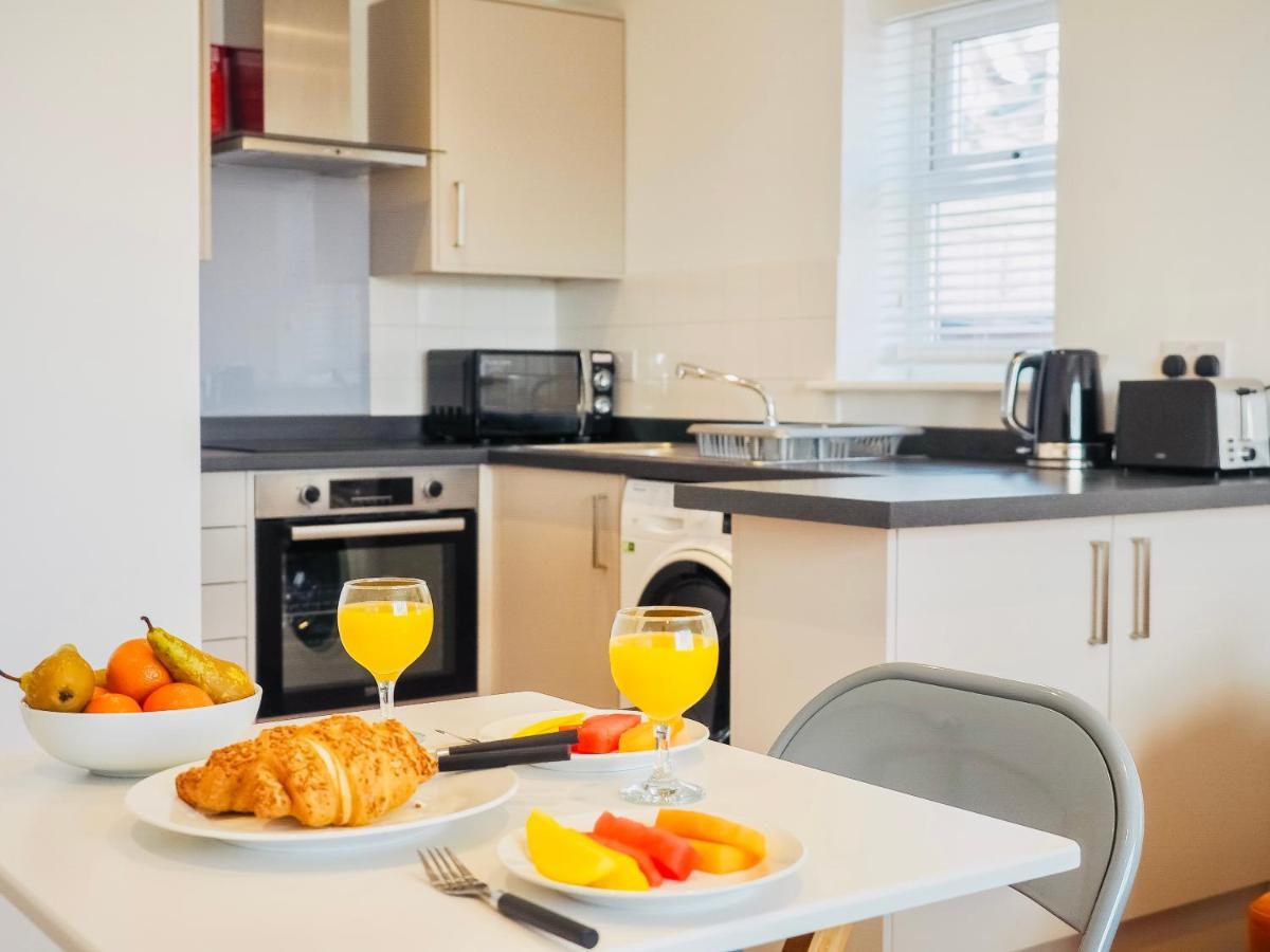 Appartamento Private Parking Stylish Great Location Guildford Esterno foto